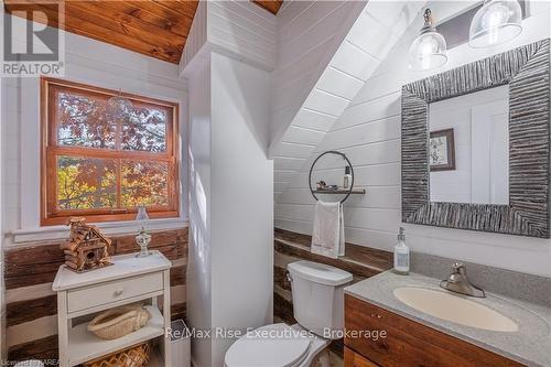 1245 Mcconville Lane, South Frontenac (Frontenac South), ON - Indoor Photo Showing Bathroom