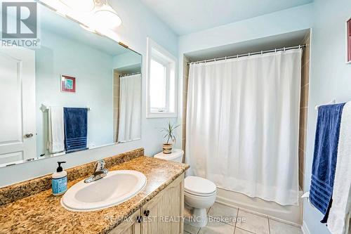 5 Westlea Avenue, Richmond Hill, ON - Indoor Photo Showing Bathroom