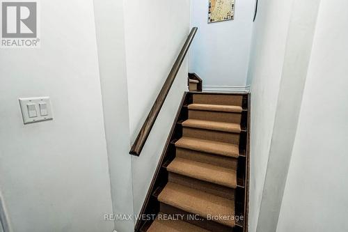 5 Westlea Avenue, Richmond Hill, ON - Indoor Photo Showing Other Room