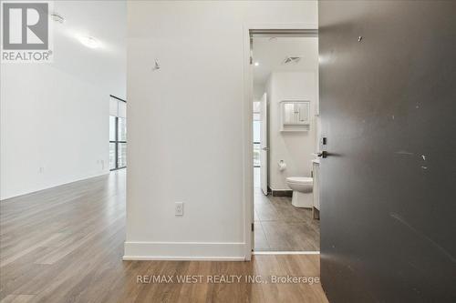 1109 - 2916 Hwy 7, Vaughan, ON - Indoor Photo Showing Bathroom