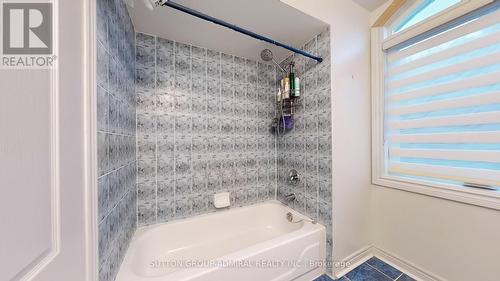 1 Convoy Crescent, Vaughan, ON - Indoor Photo Showing Bathroom