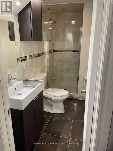 166 Canada Drive, Vaughan, ON - Indoor Photo Showing Bathroom