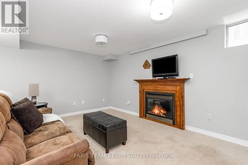 121 Nicholson Drive, Barrie, ON - Indoor Photo Showing Living Room With Fireplace