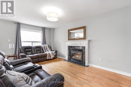 121 Nicholson Drive, Barrie, ON - Indoor Photo Showing Living Room With Fireplace