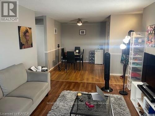 402 - 550 Talbot Place, Gananoque, ON - Indoor Photo Showing Living Room