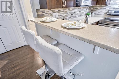 406 - 1350 Main Street E, Milton, ON - Indoor Photo Showing Kitchen