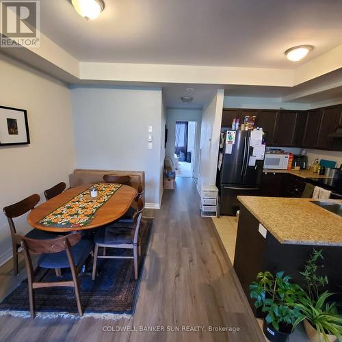 2-02 - 2420 Baronwood Drive, Oakville, ON - Indoor Photo Showing Dining Room