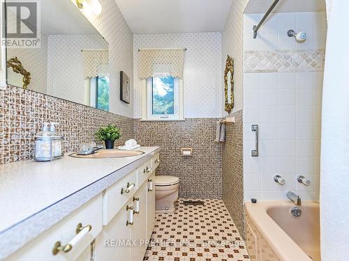 43 Florida Crescent, Toronto, ON - Indoor Photo Showing Bathroom