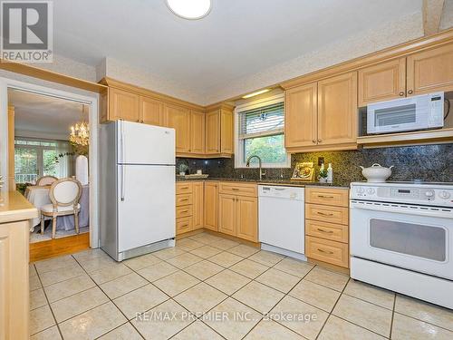 43 Florida Crescent, Toronto, ON - Indoor Photo Showing Kitchen