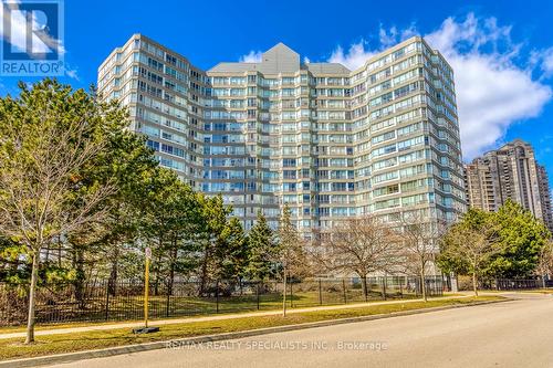 702 - 50 Kingsbridge Gardens, Mississauga, ON - Outdoor With Facade