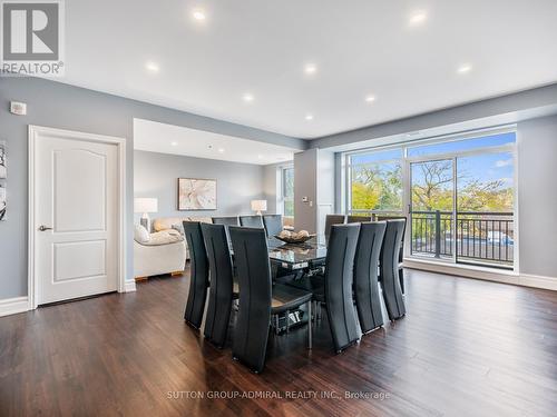 204 - 34 Plains Road E, Burlington, ON - Indoor Photo Showing Dining Room