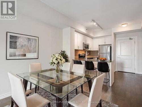 204 - 34 Plains Road E, Burlington, ON - Indoor Photo Showing Dining Room