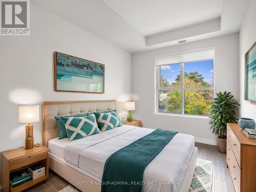 204 - 34 Plains Road E, Burlington, ON - Indoor Photo Showing Bedroom