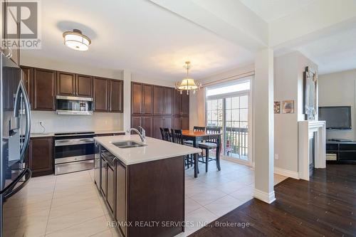 5 Alister Drive, Brampton, ON - Indoor Photo Showing Kitchen With Double Sink