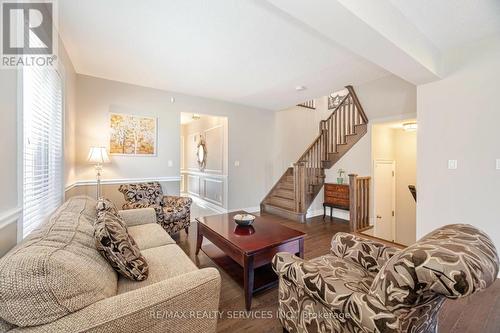 5 Alister Drive, Brampton, ON - Indoor Photo Showing Living Room