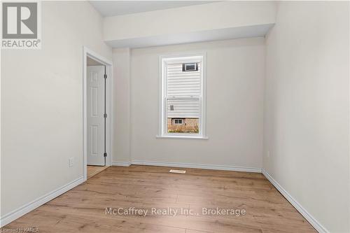 19 Kingston Street, Rideau Lakes (817 - Rideau Lakes (South Crosby) Twp), ON - Indoor Photo Showing Other Room