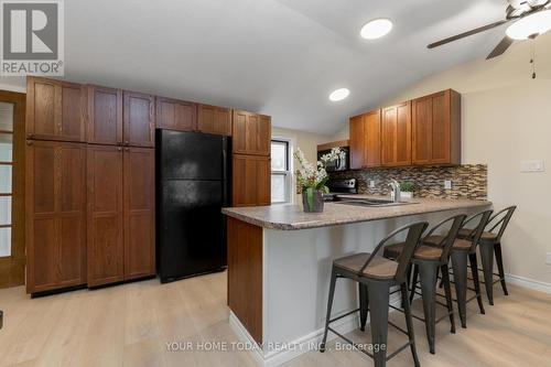 75 Guelph Street, Halton Hills, ON - Indoor Photo Showing Kitchen