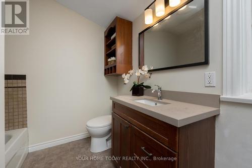 75 Guelph Street, Halton Hills, ON - Indoor Photo Showing Bathroom