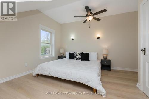 75 Guelph Street, Halton Hills, ON - Indoor Photo Showing Bedroom