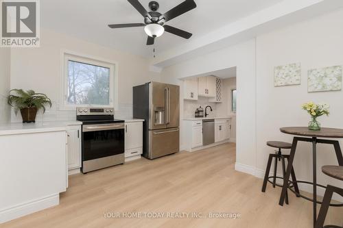 75 Guelph Street, Halton Hills, ON - Indoor Photo Showing Kitchen