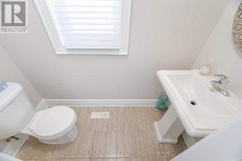 Upper - 4 Danfield Court, Brampton, ON - Indoor Photo Showing Bathroom