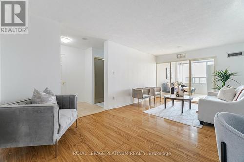 1005 - 30 Malta Avenue, Brampton, ON - Indoor Photo Showing Living Room