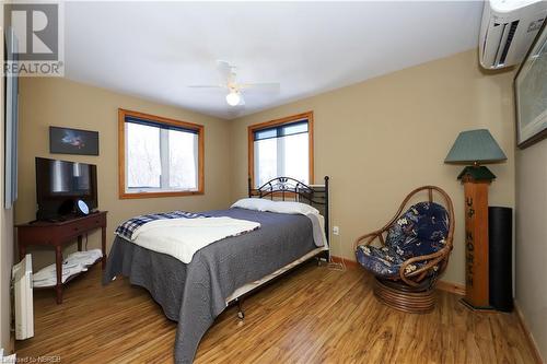 33 White Bear Court, Temagami, ON - Indoor Photo Showing Bedroom