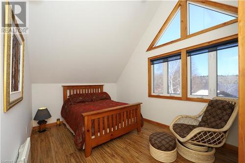 33 White Bear Court, Temagami, ON - Indoor Photo Showing Bedroom