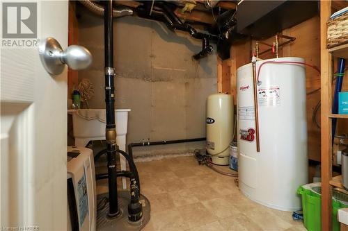 33 White Bear Court, Temagami, ON - Indoor Photo Showing Basement