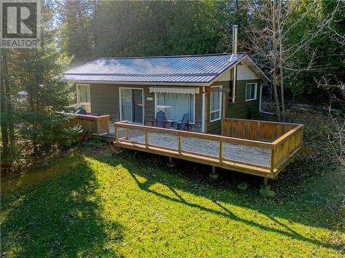 35 Fourth Avenue, Assiginack, Manitoulin Island, ON - Outdoor With Deck Patio Veranda