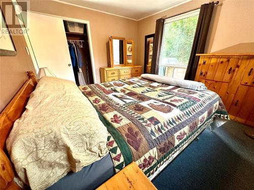 35 Fourth Avenue, Assiginack, Manitoulin Island, ON - Indoor Photo Showing Bedroom