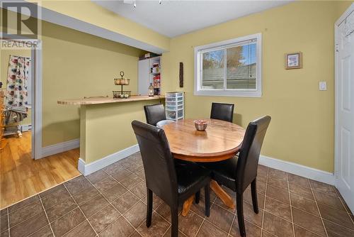 1198 Lincoln Road, Sudbury, ON - Indoor Photo Showing Dining Room