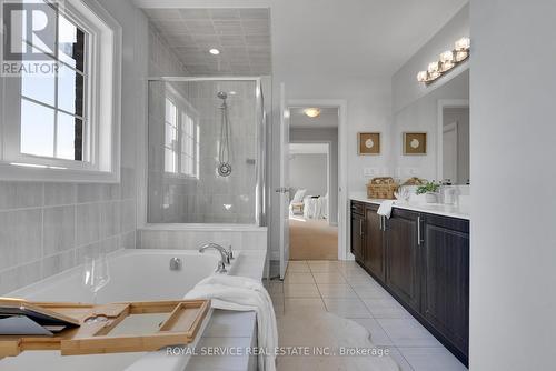 55 Barchard Street, Clarington (Newcastle), ON - Indoor Photo Showing Bathroom