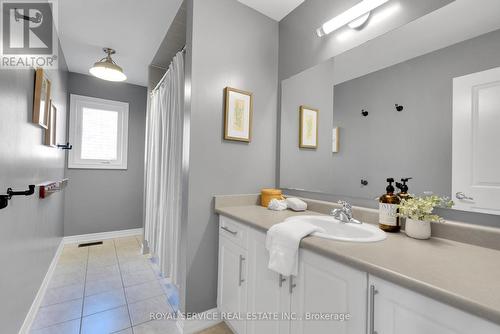 55 Barchard Street, Clarington (Newcastle), ON - Indoor Photo Showing Bathroom