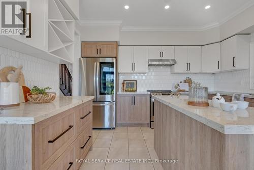 55 Barchard Street, Clarington (Newcastle), ON - Indoor Photo Showing Kitchen