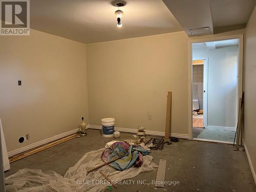 354 Mcnay Street, London, ON - Indoor Photo Showing Other Room