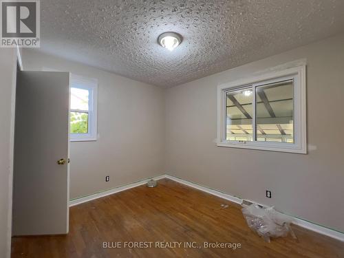 354 Mcnay Street, London, ON - Indoor Photo Showing Other Room