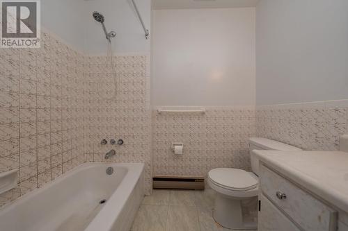 980 Wellington St E, Sault Ste Marie, ON - Indoor Photo Showing Bathroom