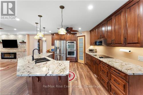 1818 Marysville Road, Tyendinaga, ON - Indoor Photo Showing Kitchen With Double Sink With Upgraded Kitchen