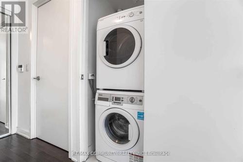 5611 - 14 York Street, Toronto, ON - Indoor Photo Showing Laundry Room