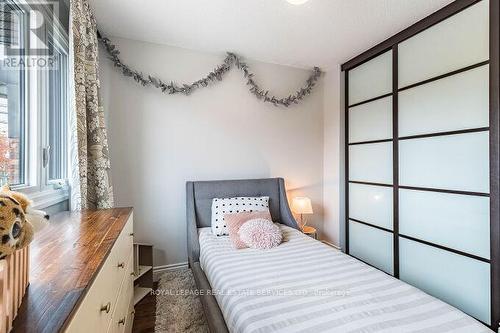 115 Tecumseth Street, Toronto, ON - Indoor Photo Showing Bedroom