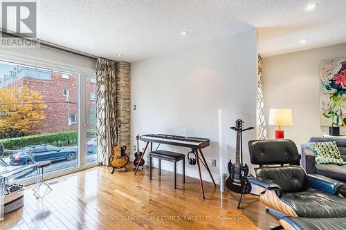 115 Tecumseth Street, Toronto, ON - Indoor Photo Showing Other Room