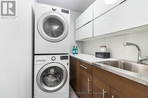 115 Tecumseth Street, Toronto, ON - Indoor Photo Showing Laundry Room