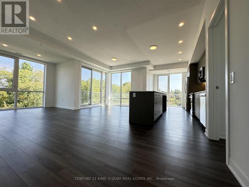 307 - 385 Arctic Red Drive, Oshawa, ON - Indoor Photo Showing Living Room