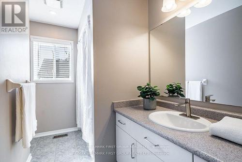 77 Ashbury Boulevard, Ajax, ON - Indoor Photo Showing Bathroom