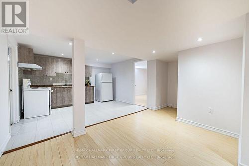 77 Ashbury Boulevard, Ajax, ON - Indoor Photo Showing Kitchen