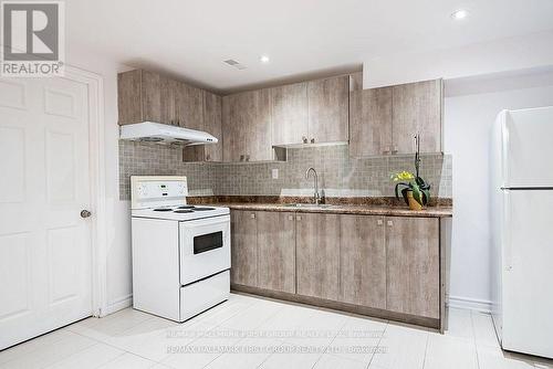 77 Ashbury Boulevard, Ajax, ON - Indoor Photo Showing Kitchen With Double Sink