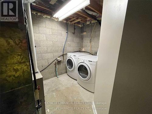 Bsmt - 463 Elizabeth Street, Oshawa, ON - Indoor Photo Showing Laundry Room