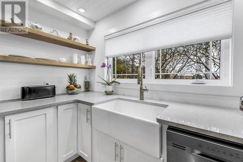 442 Conception Bay Highway, Holyrood, NL - Indoor Photo Showing Kitchen