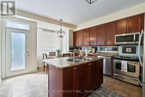 35 Personna Circle, Brampton (Credit Valley), ON - Indoor Photo Showing Kitchen With Double Sink